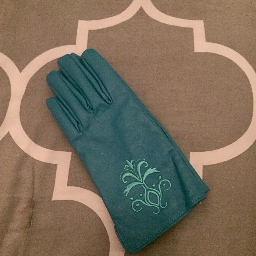 FROZEN Elsa’s Gloves